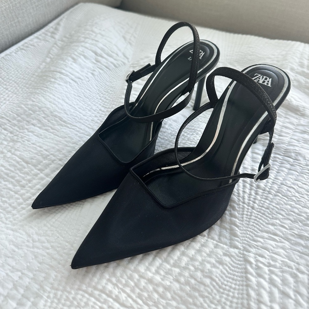Zara Black Pointed Toe Heels